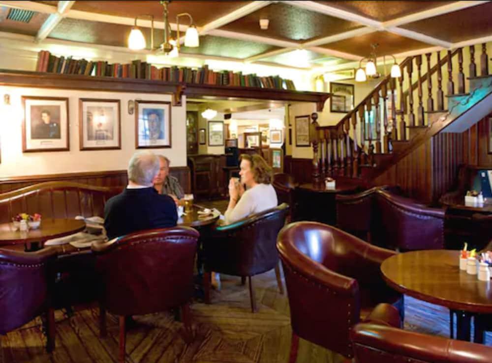 The Lansdowne Hotel Dublin Exteriér fotografie